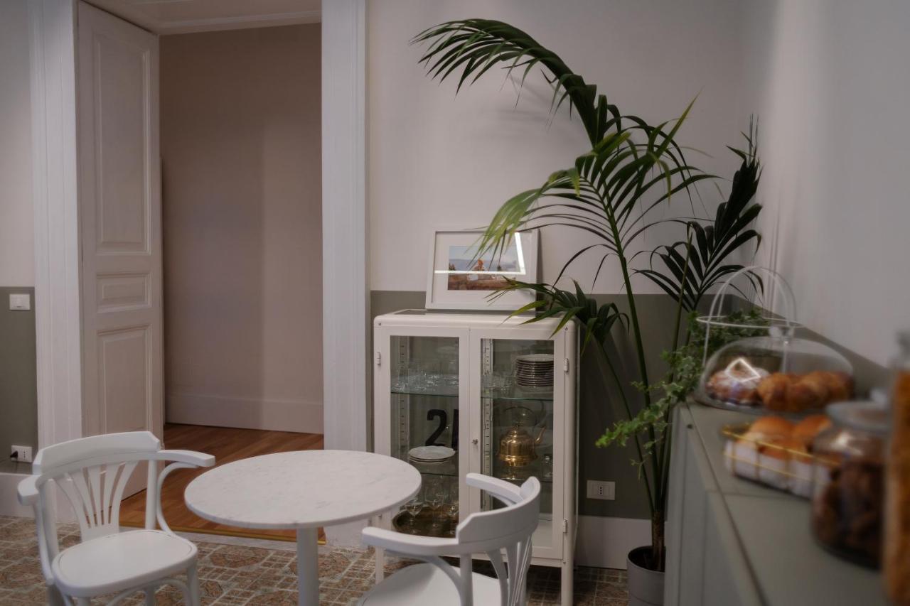 Interno21 Bed & Breakfast Napoli Ngoại thất bức ảnh
